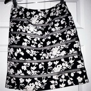 WHBM Floral Black and White Women's Skirt